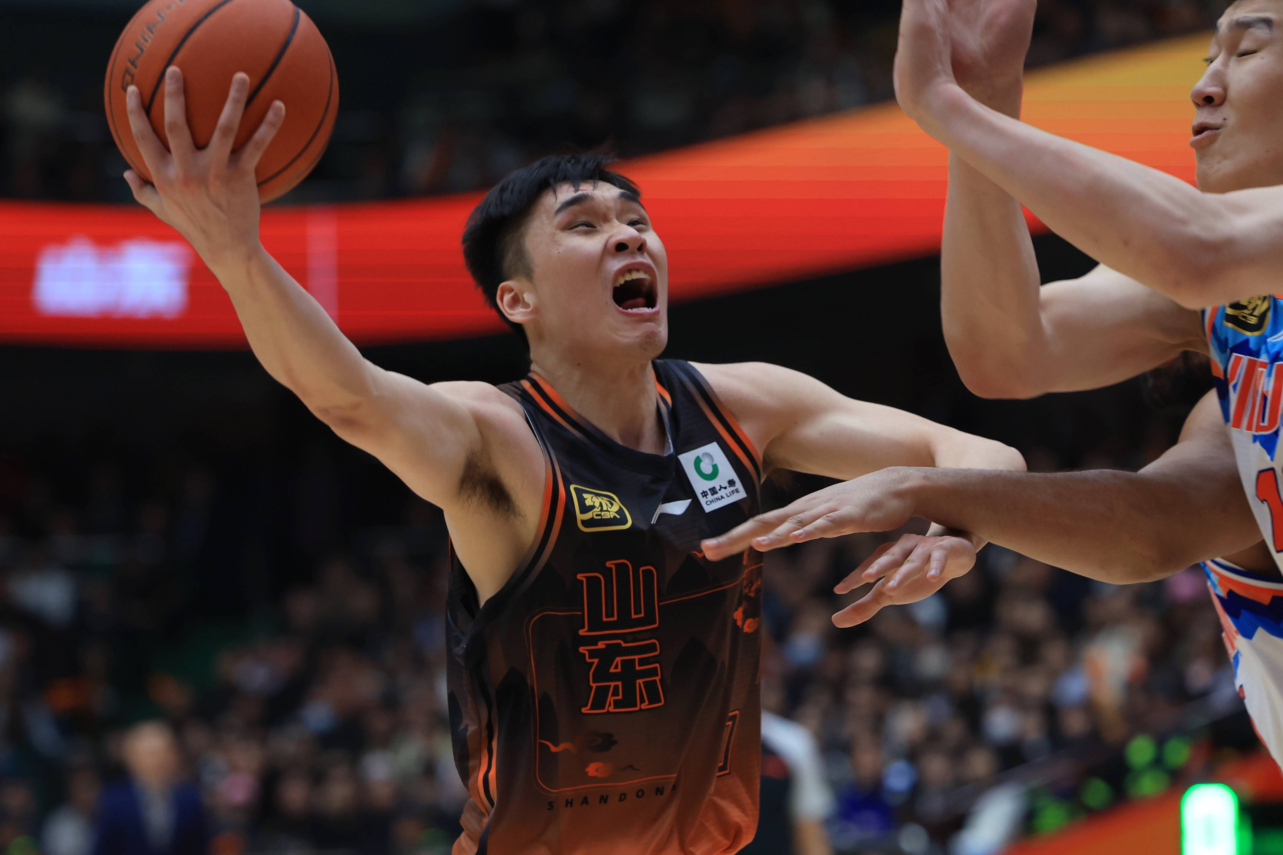 精彩CBA篮球赛即将打响，球迷热情加剧的简单介绍