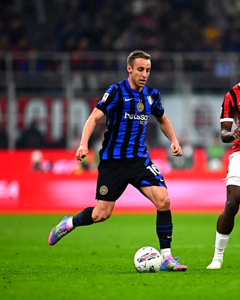 球队赛季表现不佳，球员合作关系存疑