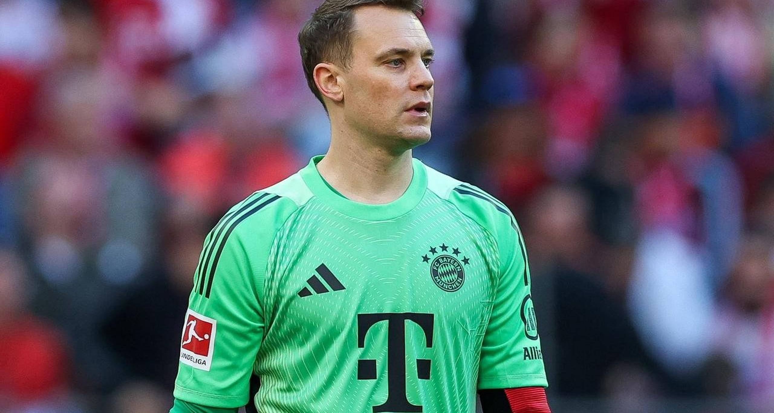 沙尔克门将荣登助攻榜首，展现全面实力