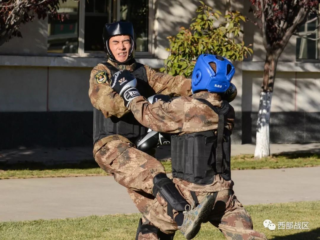 od体育官网-精准出击，选手上演激烈对抗