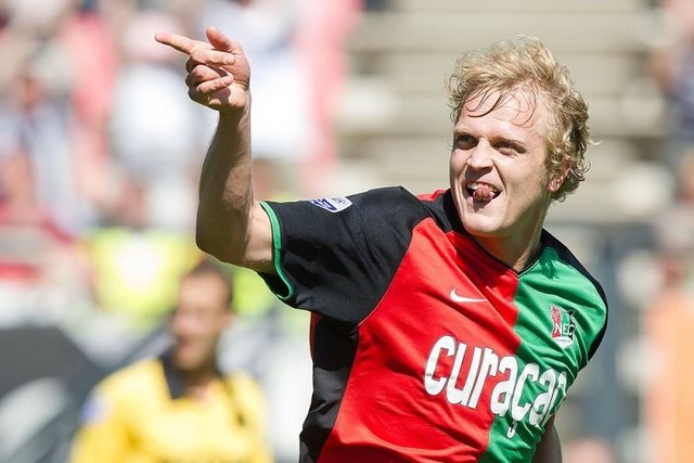 利特需求引进新前锋增强攻击力，球员受到球迷期待