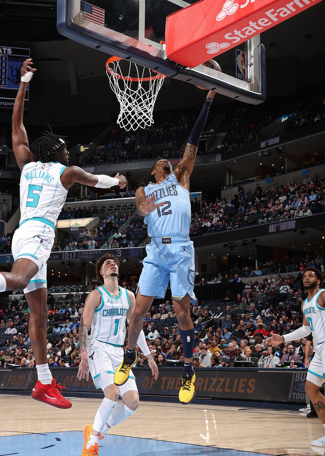 od体育馆-黄蜂击败森林狼，取得三连胜的简单介绍