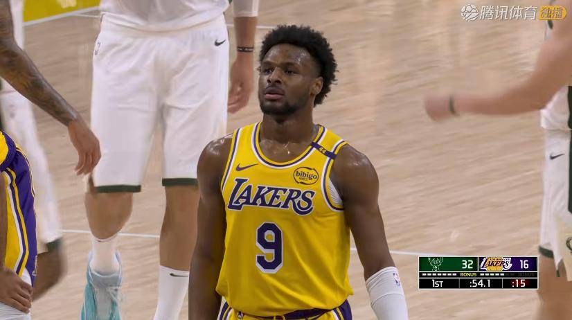 雄鹿大胜篮网，字母哥28分21篮板的简单介绍